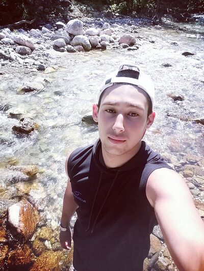  ,   Ruslan, 24 ,   ,   
