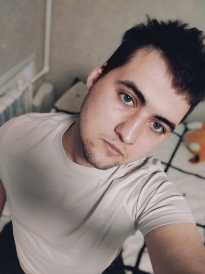  ,   Pavel, 26 ,   ,   