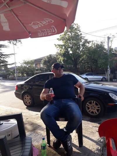  ,   David, 44 ,   ,   , c 