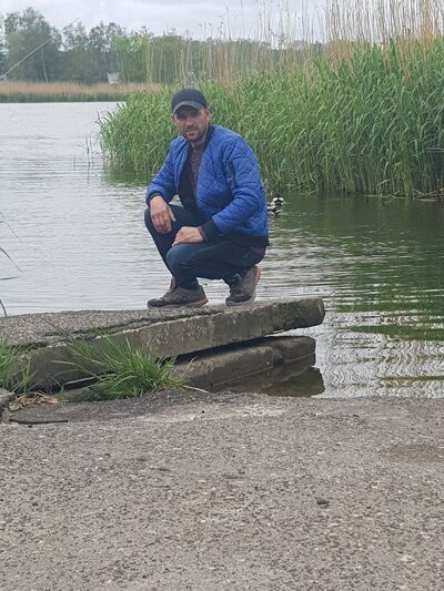  ,   Ruslan, 40 ,   ,   , c 