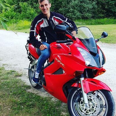  ,   Kirill, 29 ,  