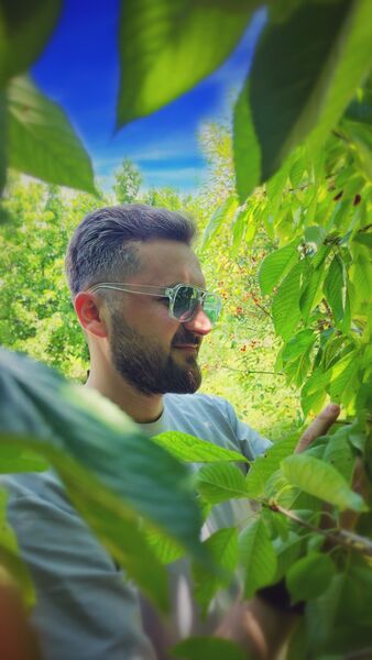  ,   Yasin, 34 ,   ,   