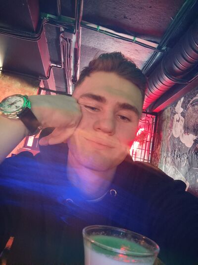  ,   Tony, 25 ,   ,   