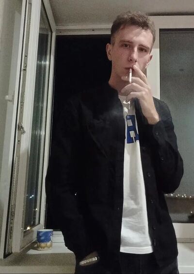  ,   Vlad, 22 ,   ,   
