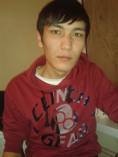  ,   Berdibek, 32 ,   