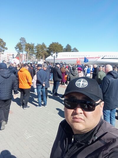  ,   Urmat, 33 ,   ,   