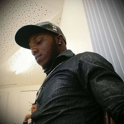  ,   Milton, 32 ,   ,   , c 
