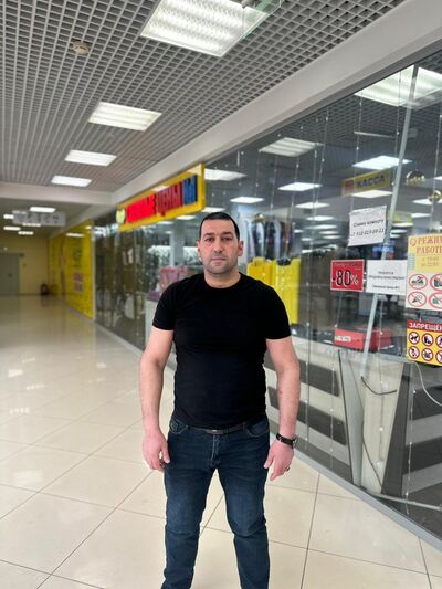  ,   Akber, 41 ,   ,   