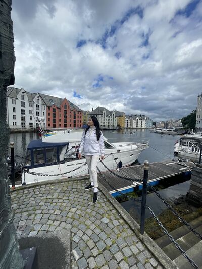  ,   Happy girl, 32 ,   ,   
