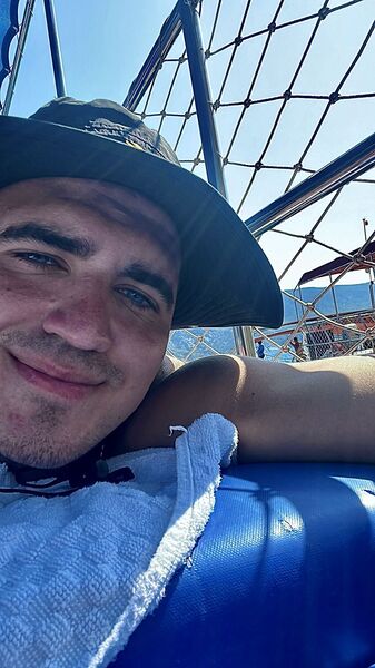  ,   Maksim, 22 ,   ,   