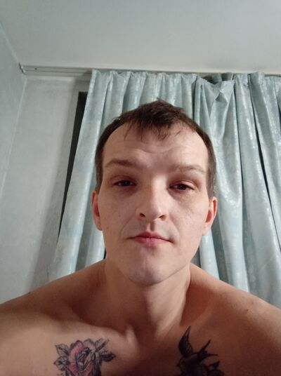  ,   Artyom, 37 ,   ,   