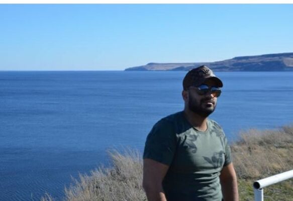 ,   Ali, 28 ,   ,   
