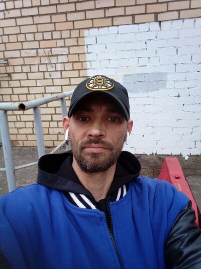  ,   Denis, 43 ,     , c 