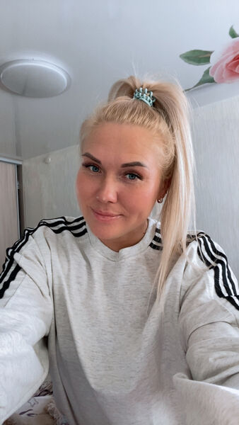  ,   Sveta, 40 ,  