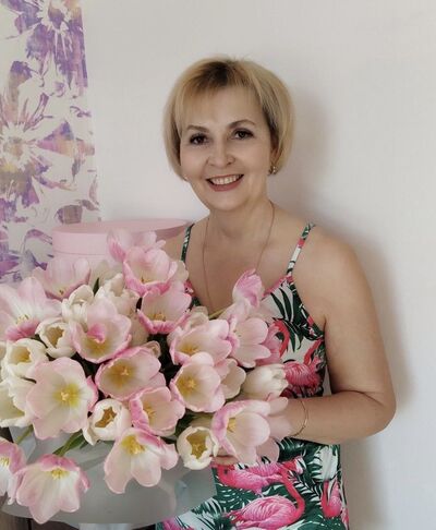  ,   Nata, 54 ,   c 