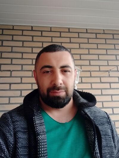  ,   Rufat, 38 ,   ,   