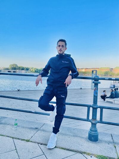  Algiers,   Mardli, 28 ,   ,   