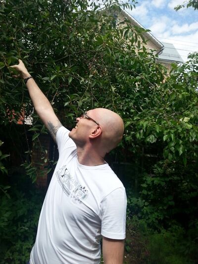  ,   Pavell, 46 ,   