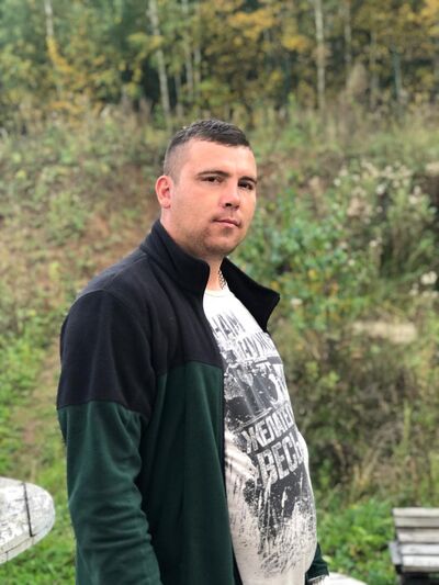  ,   Artem, 42 ,   ,   , c 