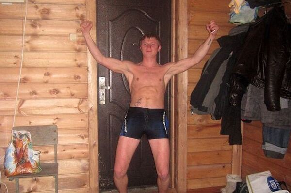  ,   Anton, 40 ,   ,   , c 