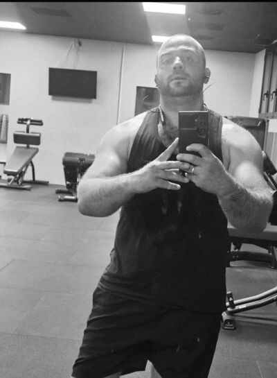  ,   Artur, 34 ,   ,   