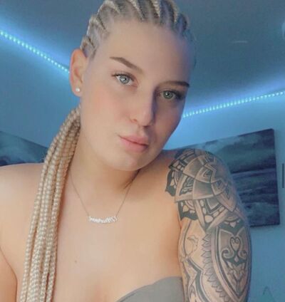  ,   Caroline, 36 ,   ,   