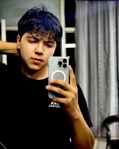  ,   Axrorbek, 19 ,   ,   