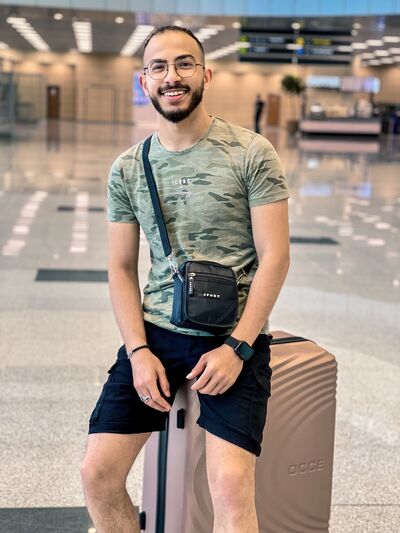  ,   Karim, 24 ,   ,   