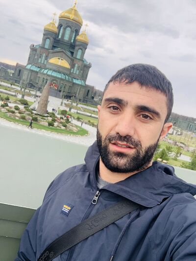  ,   Arman, 31 ,   ,   