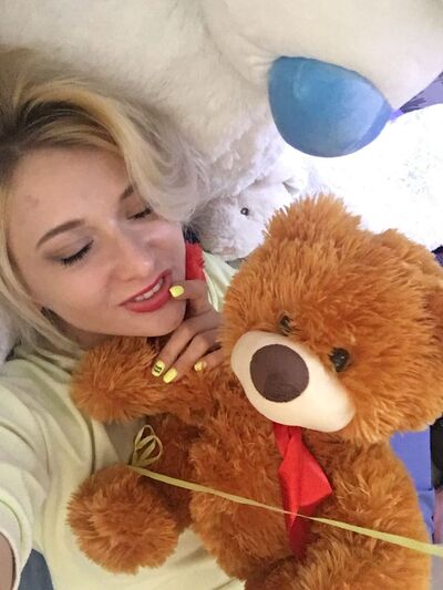  ,   Ksenia, 28 ,   ,   