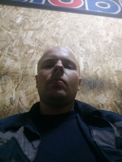  ,   Alex, 32 ,   ,   , c , 