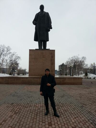  -,   Anton, 46 ,   
