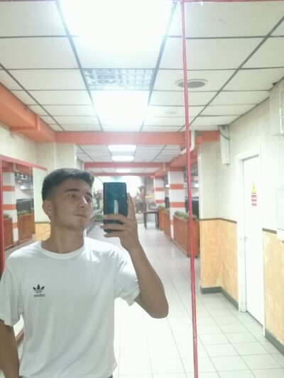  ,   Aleks, 19 ,   ,   