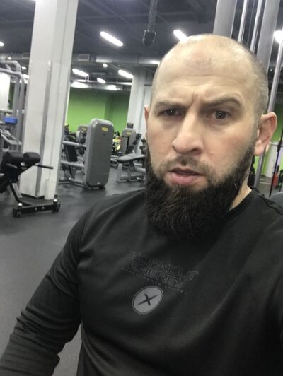  ,   Albert, 39 ,   ,   