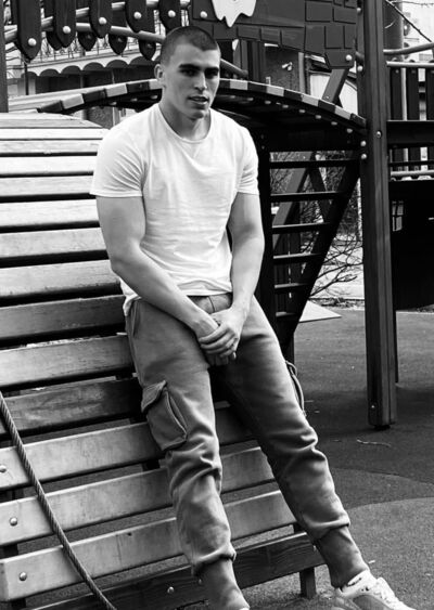  ,   Georgy, 25 ,   ,   