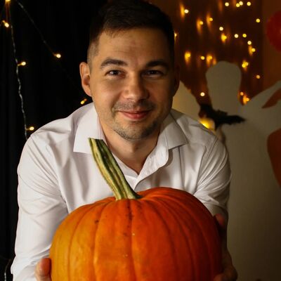  ,   Alex, 30 ,   ,   