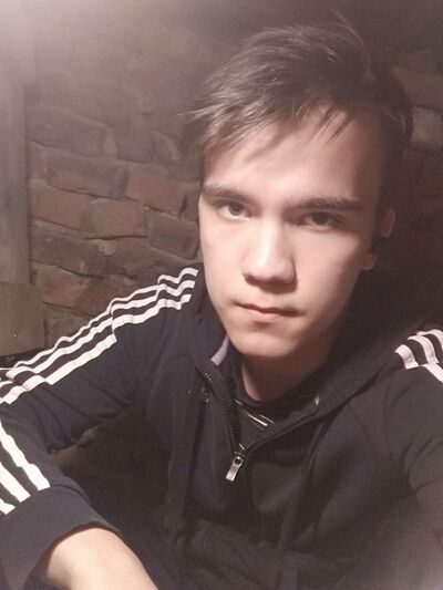  ,   Michael, 22 ,   ,   