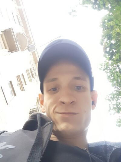  -,   Alex, 32 ,   ,   , c , 