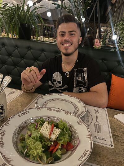  ,   Pablo, 22 ,   ,   , c 