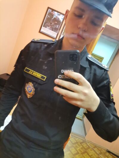  -,   , 22 ,   