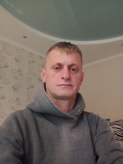  ,   Hakan, 44 ,   ,   