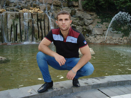  ,   Bayram, 36 ,   ,   , c 