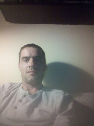  ,   Ruslan, 44 ,   ,   , c 