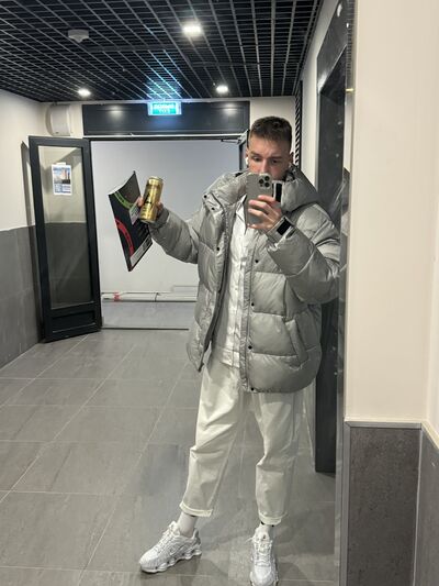  Goddard,   , 20 ,     