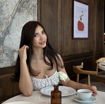  ,   Adel, 29 ,   ,   