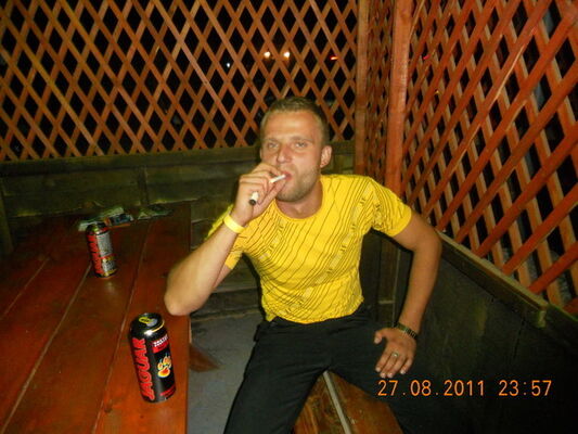  ,   LEON, 39 ,   ,   , c 