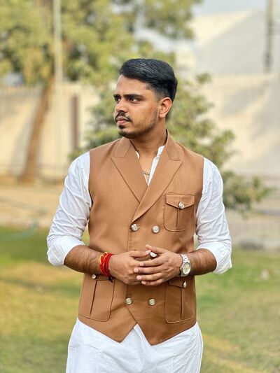  ,   Tushar, 25 ,   ,   