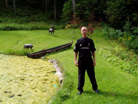  ,   Edgars, 44 ,     , c 