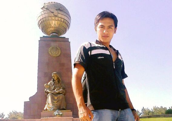  ,   Bexruz, 35 ,     , c , 