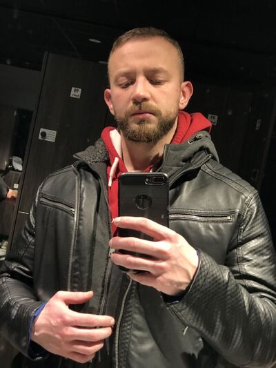  ,   Steve, 32 ,   ,   